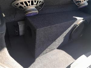 12 inch subwoofer Lightning Audio in ported box