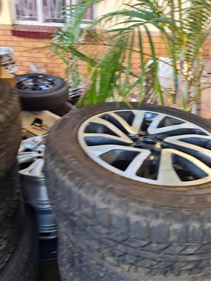 Nissan navara original alloy mags size 18 aset +tyres