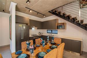 House For Sale in Menlo Park