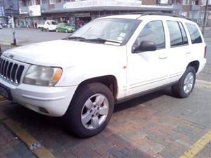 2002 Jeep  Cherokee  V8 auto