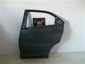 Mazda 3 14-18 left rear door 