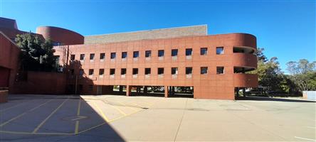 Premium 3,229m² Corporate Warehouse Headquarters To Let in Waterfall Office Park, Midrand