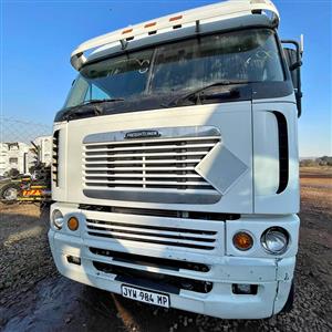 2011 Freightliner Cummins isx500