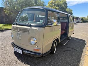 1969 Volkswagen Lowlight Deluxe Kombi