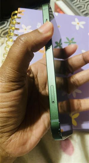 iPhone 13 mint green 