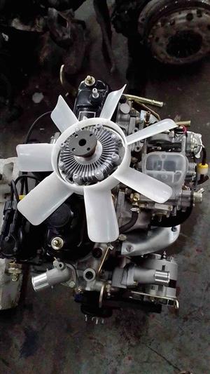 TOYOTA 4Y COMPLETE ENGINE FOR SALE