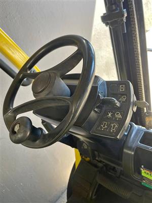 2010 Hyster forklift 