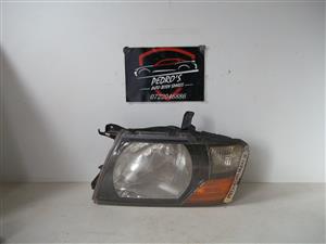 Mitsubishi Pajero 3/Shogun '00-'06 left headlight