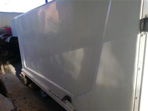 H100 bull nose canopy,full size doors in good condition