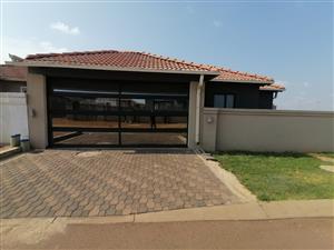 Discover a beautiful  House in Lotus ,Pretoria west