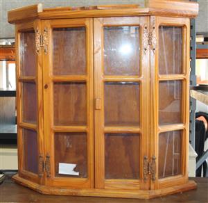 Small display cabinet S030290T #Rosettenvillepawnshop