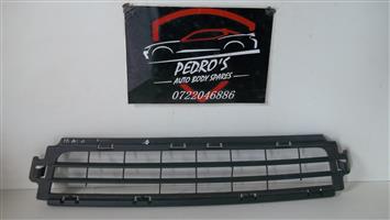 Volvo S40/V50 front bumper lower grille