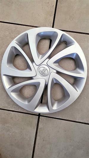 Toyota vitz wheel cap for sale