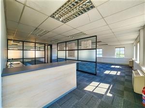136m² Office Space Available to Rent in Fourways Golf Park