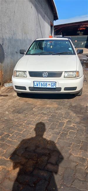 2001 POLO  CLASSIC  1.6I AFX
