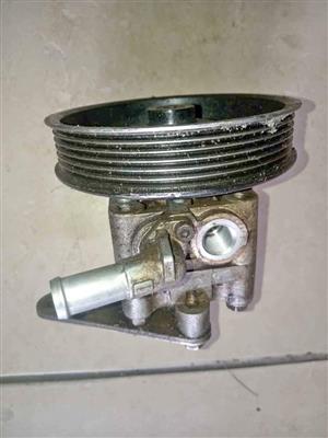 Nissan xtrail 2.5 qr25 power steering pump