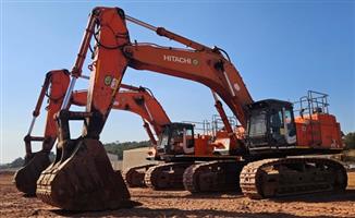 2 X HITACHI ZX670 LCR-5