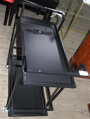 BLACK TEA TROLLEY W/WHEELS S065571A