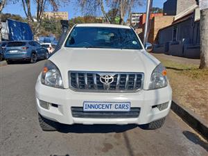 2009 TOYOTA LAND CRUISER PRADO 4.0 LITTER V6 PETROL, AUTOMATIC 4X4, WHITE COLOR