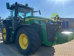 2024 John Deere 8R250