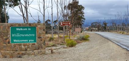 Willowmore stand close to Golf Course with great views.