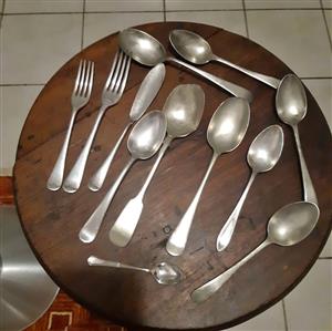 Silver plated antique mixed cutlery