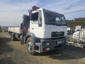 T938- MAN CLA 15.220 DROPSIDE BODY + FASSI F170 CRANE TRUCK
