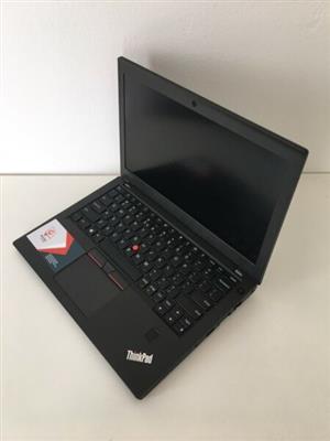 Lenovo ThinkPad X270 Core i5 12.5inch FHD Screen 8GB Ram 256GB SSD. With Charger