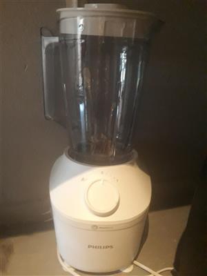 Blender and Kettle Available Immediately Great Condition