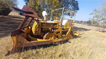 Bulldozer d4h in working condition it's 74kw