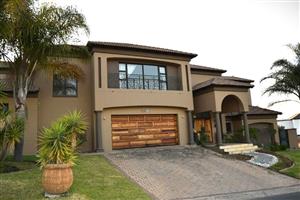 House For Sale in Blue Valley Golf Estate