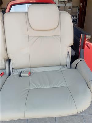 Toyota Fortuner fold up seats