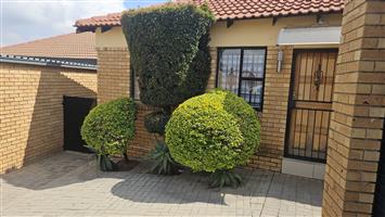 PERFECT 3 Bed 2 BATH FAMILY HOME, IN SECURE COMPLEX