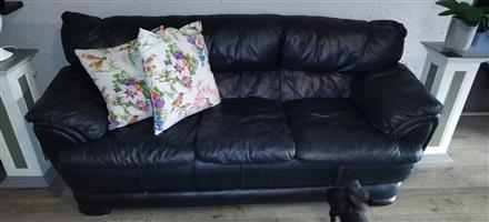 COACHES & SOFAS: 4 Piece  Black Leather Lounge Suite For Sale