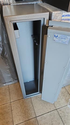 Safes sold direct from manufacturor at wholesale prices direct to the public