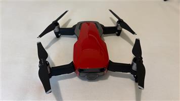 DJI Mavic Air = Fly More Combo (Flame Red)