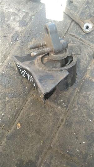 TOYOTA COROLLA ENGINE MOUNTING FOR SALE