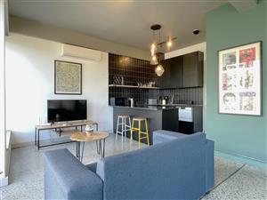 Prime Table Mountain View: Luxury & Investment at The Duke