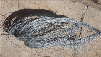 large length of wire 2.4mm thick total of 20kg suit sculpture builder