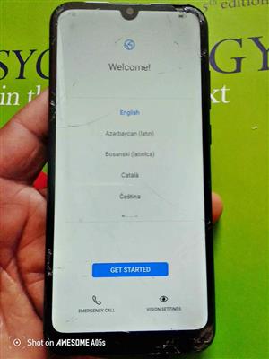 HUAWEI Y5 SMART PHONE (crack screen)