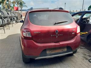 Renault Sandero Stepway Stripping for Spares