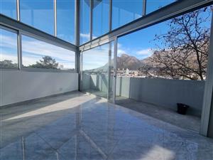 Penthouse Rental Monthly in Tamboerskloof