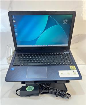 Asus IntelTM Celeron(R) Laptop