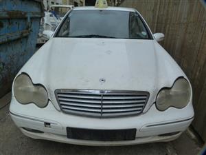 Mercedes C220 W203 CDI AT - 2002