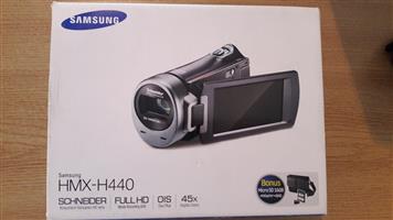 Samsung HMX-H440 Video Camera