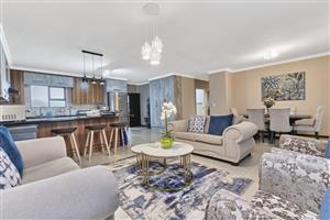 Townhouse For Sale in Barbeque Downs