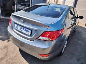 HYUNDAI ACCENT