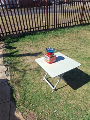 Gas stove and folding tables as 1 item