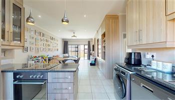 Sophisticated Open-Plan Living with Timeless Appeal