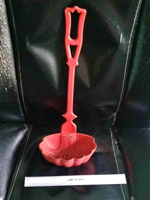 Cast iron Ladle